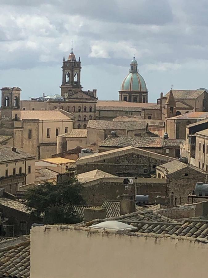 San Giorgio Rooms Caltagirone Buitenkant foto